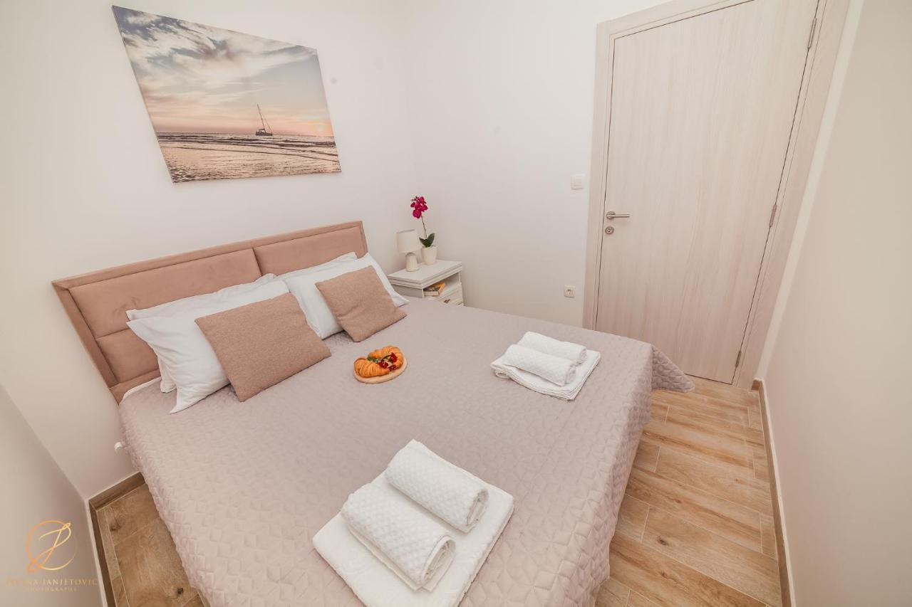 Apartments Ruzmarin Херцег-Новий Екстер'єр фото