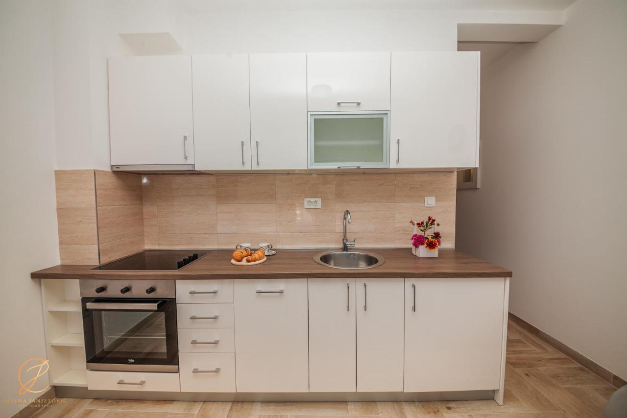 Apartments Ruzmarin Херцег-Новий Екстер'єр фото